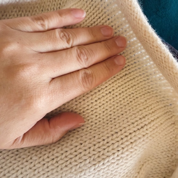 Vintage Beaded Floral Cardigan in Cream - Picture 6 of 9